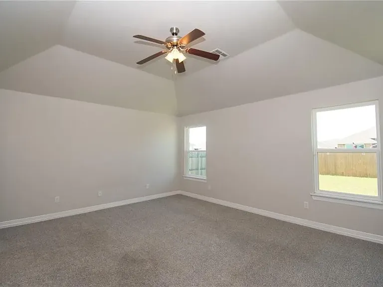9444 NW 88th St — Photo 13