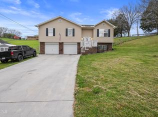 112 Michael Ln, Jacksboro, TN 37757