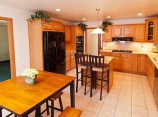 394 Glenwood Dr, Monroeville, PA 15146
