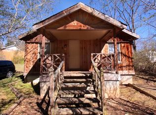 42 Reservoir Rd, Brevard, NC 28712