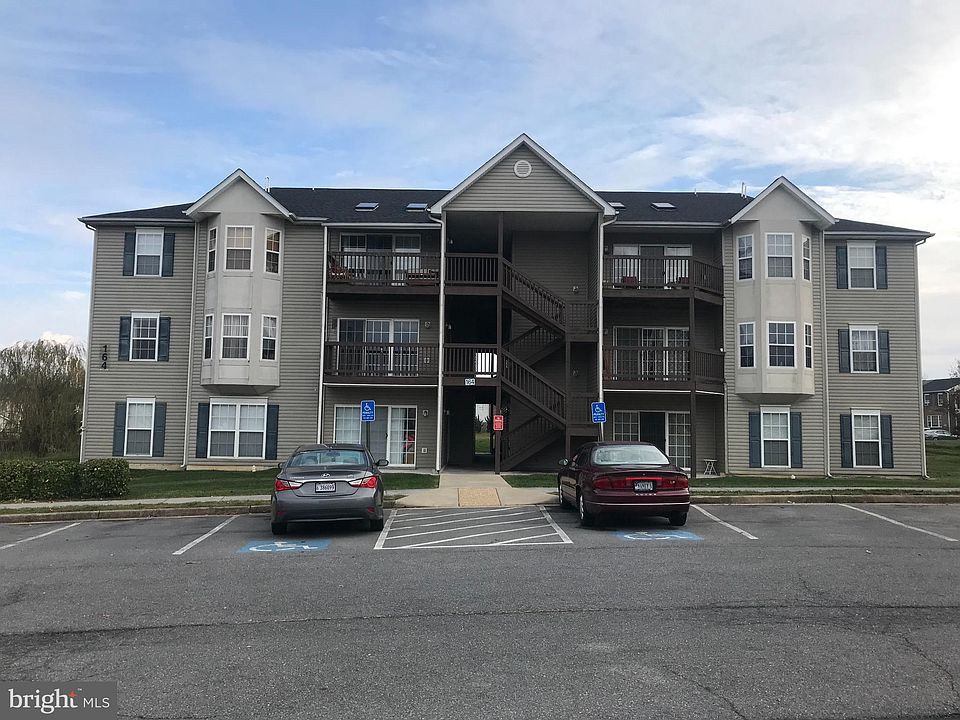 1st image of 164 Brookland Ct APT 5