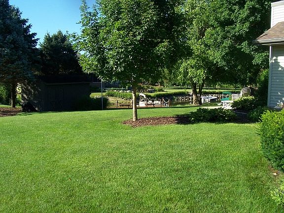 5th image of 1425 Lake Dr