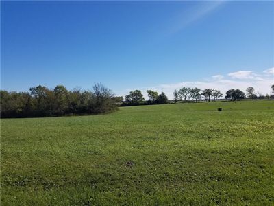 S Cleveland Ave, Peculiar, MO, 64078