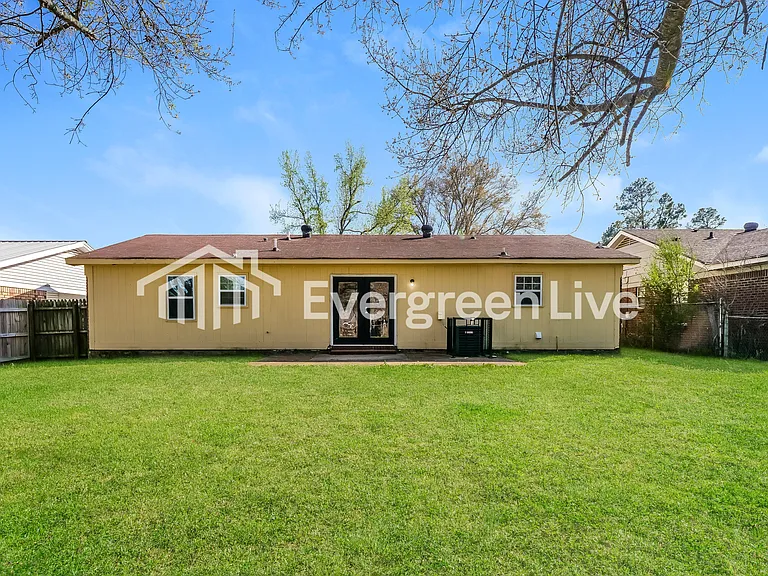 6356 Leamont Dr — Photo 15