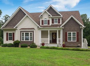 615 Spring St, Hurt, VA 24563