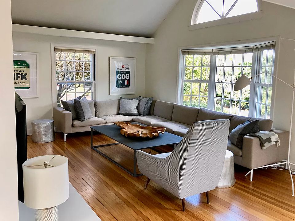 92 Ocean Ave East Hampton NY Zillow