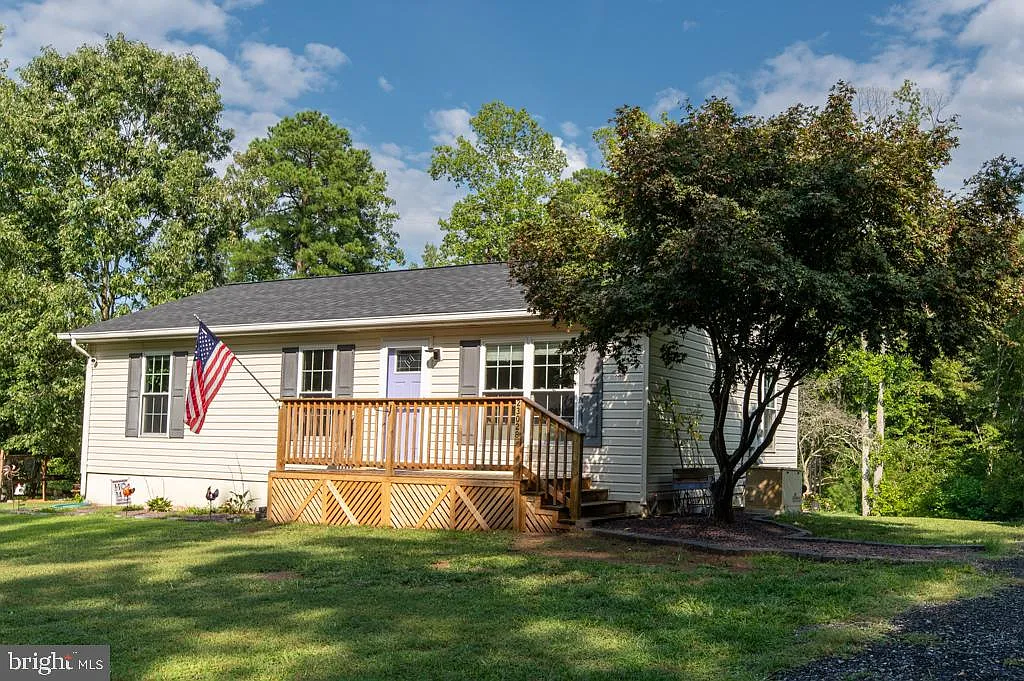 23028 Hopton Ln photo 1
