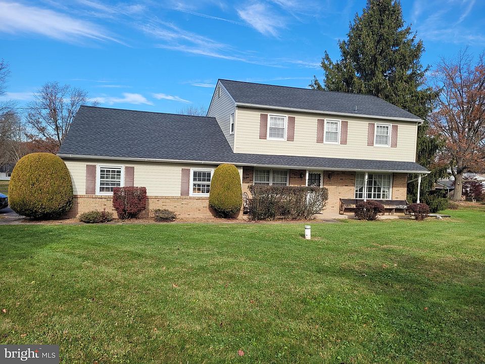 2nd image of 595 Creamery Rd