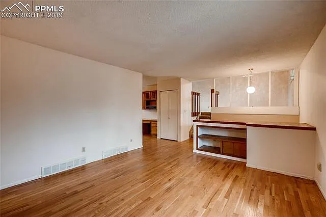 Building Photo - 3856 Mariposa St