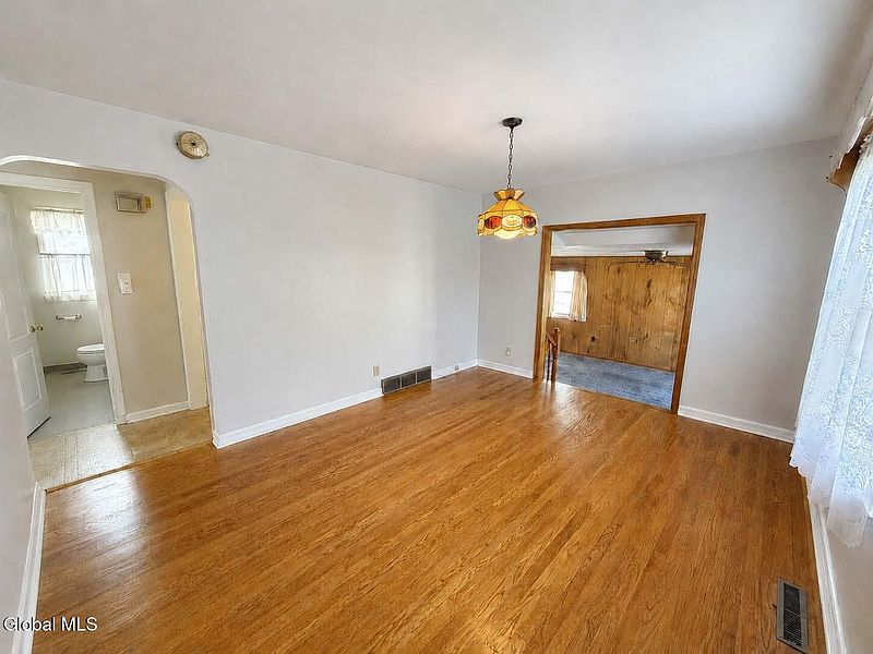 3rd image of 1205 Highbridge Road