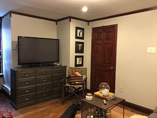 Rented by Lang Realty LLC | media 32