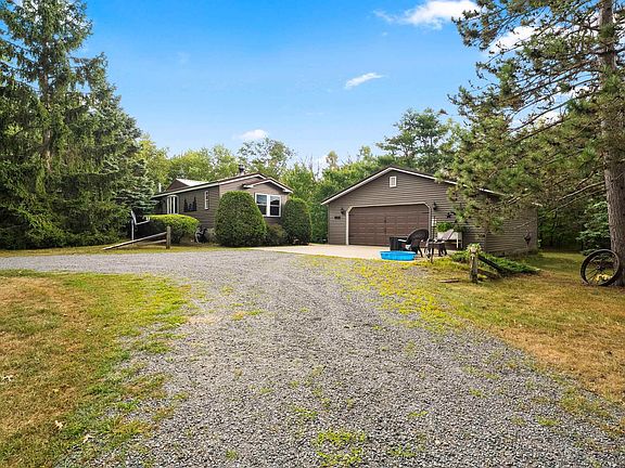 2nd image of W11101 Sunset Valley Rd