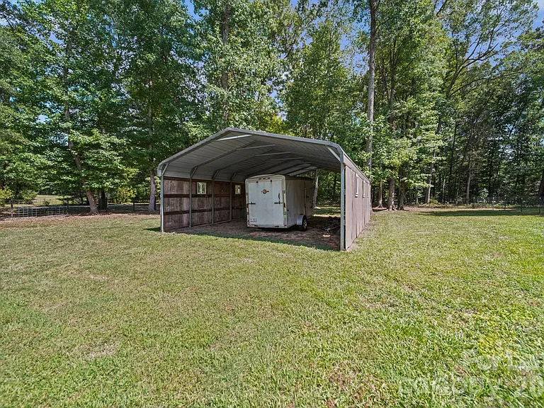 7107 Nesbit Rd — Photo 41