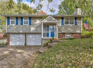 403 SE Annette St, Lees Summit, MO 64063