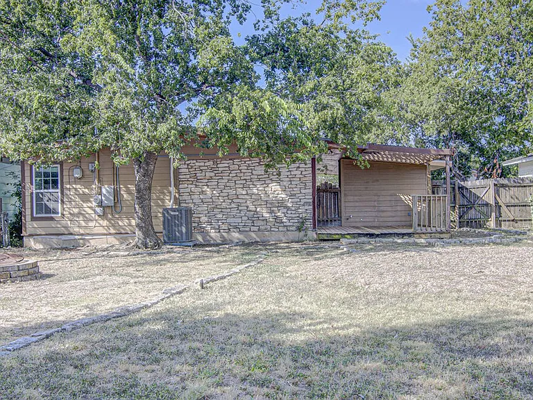 1410 Kamar Dr — Photo 22