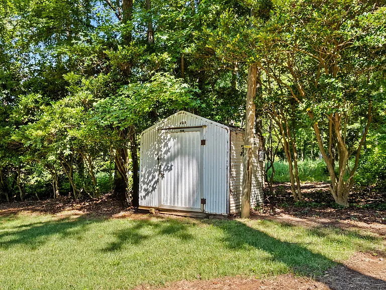 118 Revere Dr — Photo 41