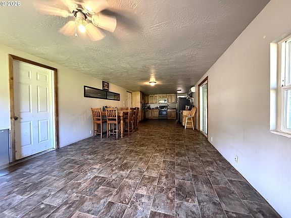 5th image of 17623 Brown Deer Ln