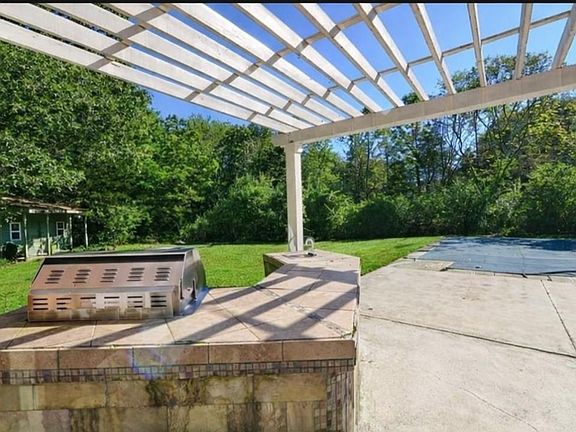 5th image of 69 Talbut Rd