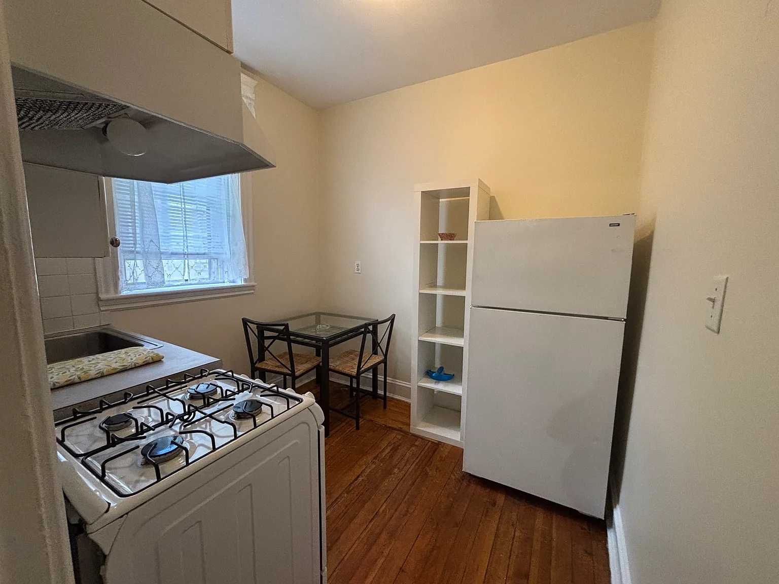 Studio, 1.0 bath, 343 sqft, $2,000 — Photo 4