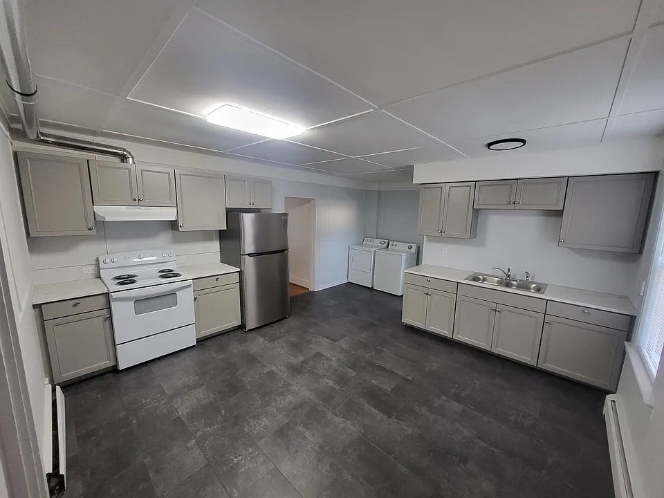 23 Belanger St #23