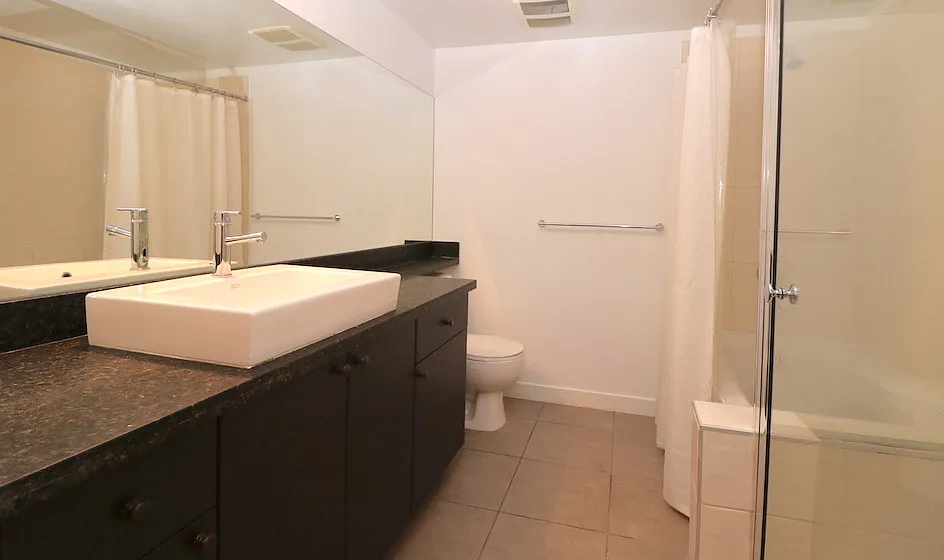 Building Photo - 538 Smithe St #305