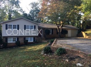 2043 Evergreen Dr, Boiling Springs, SC 29316