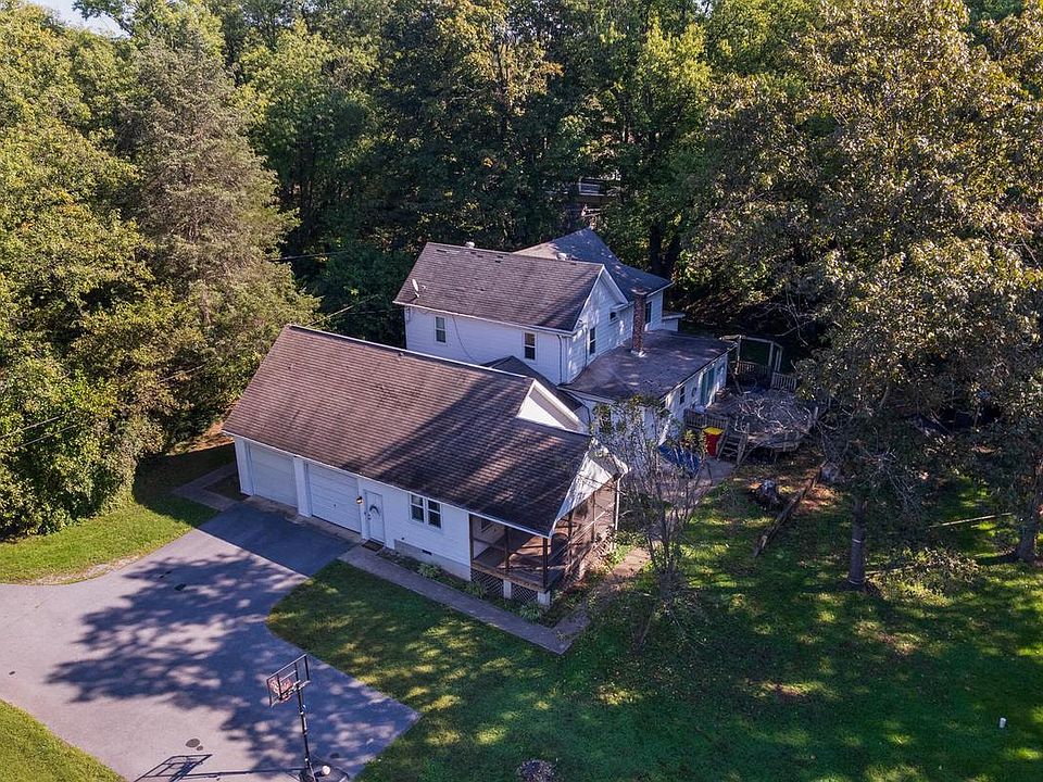 1st image of 24 Potomac Ave