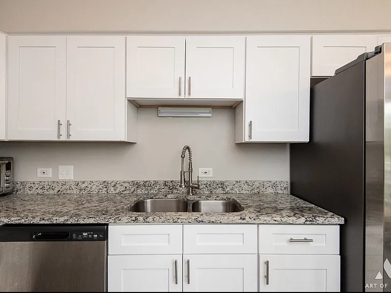 257 Coventry Cir — Photo 12