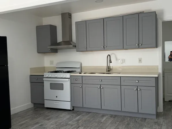 120 W 73rd St, Los Angeles, CA