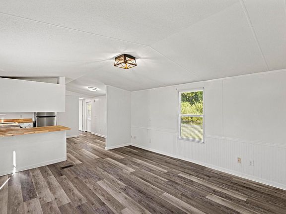 3rd image of 185 Justice Rd Lot 5
