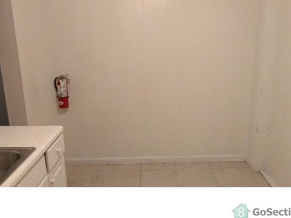 3rd image of 805 E Floribraska Ave Unit C