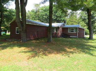 84 Pine Rd, Elizaville, NY 12523