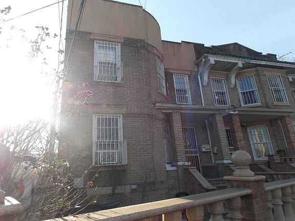 3rd image of 634 Jamaica Ave