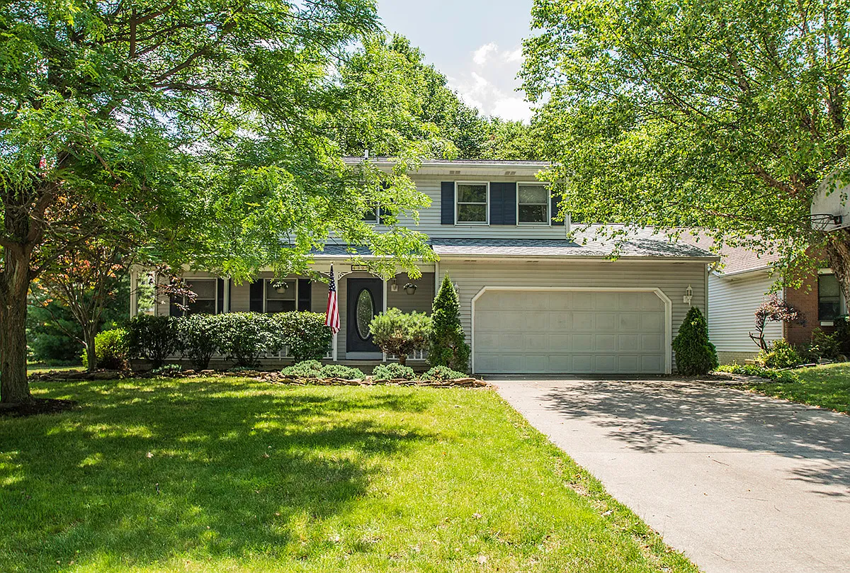 4327 Thornridge Cir photo 1