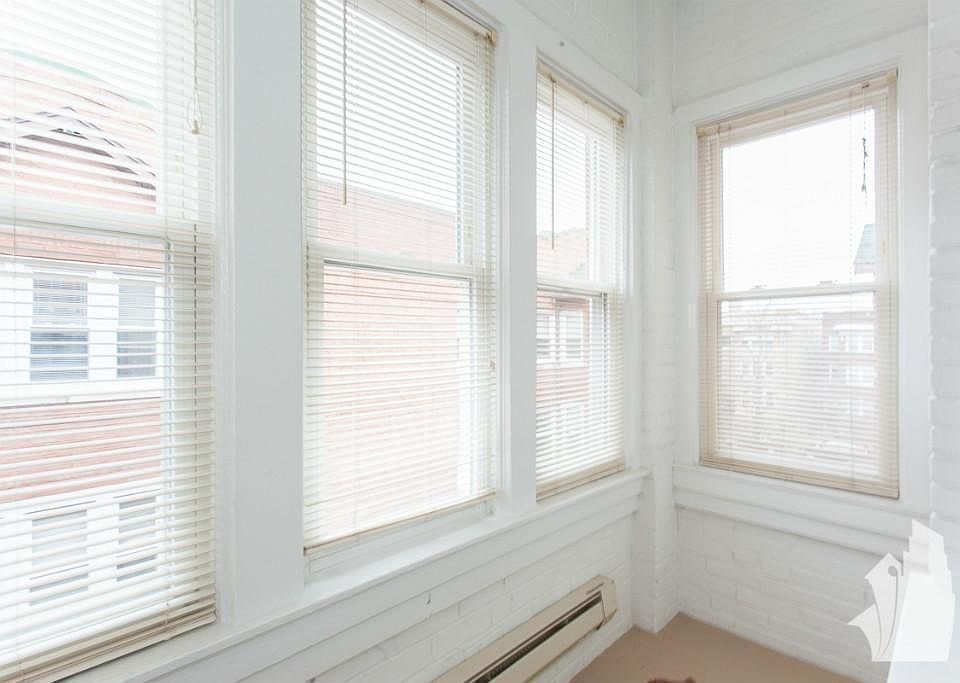 1st image of 4421 N Wolcott Ave #One