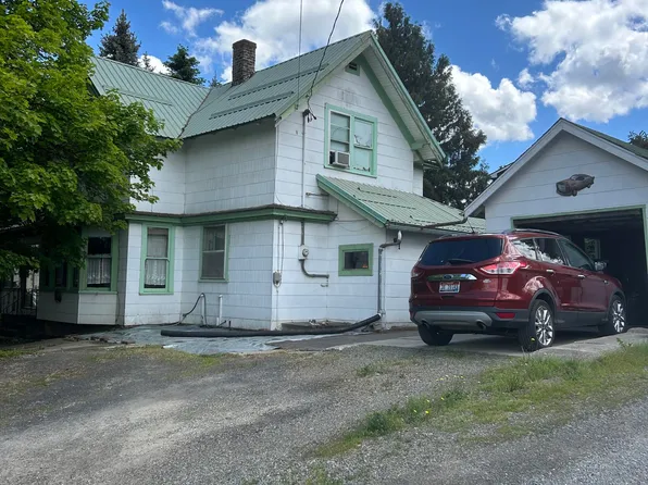 905 Jefferson Ave, Saint Maries, ID 83861