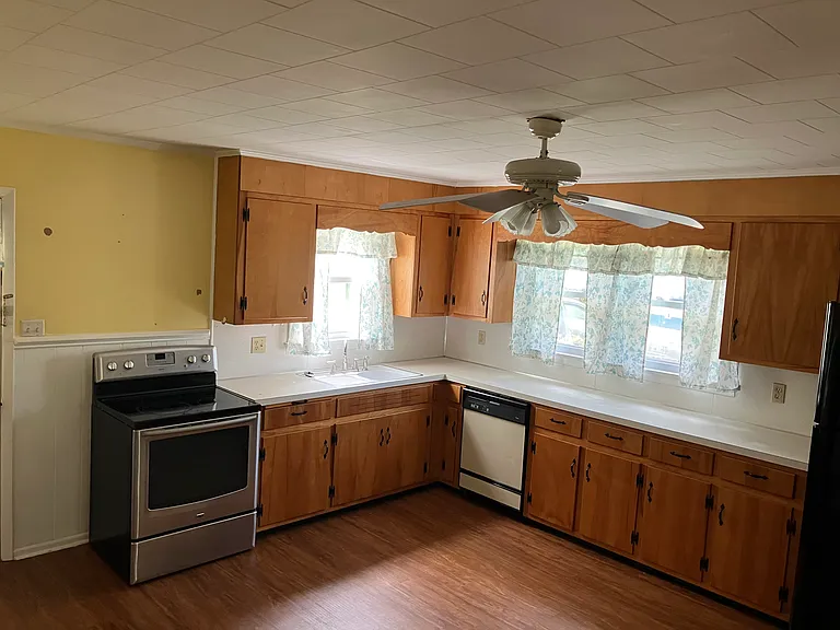 254 Countryside Dr SE — Photo 12