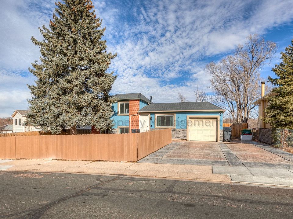 1st image of 332 Longfellow Dr