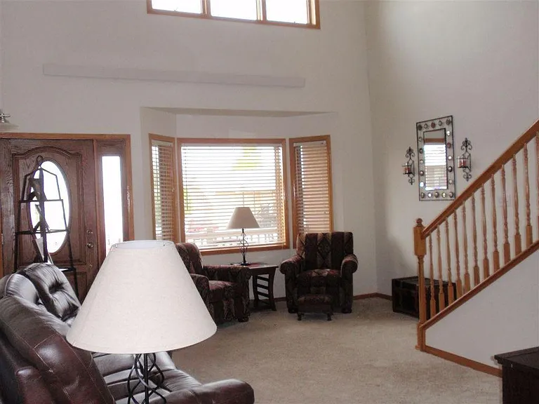 Thaxton Ct — Photo 2