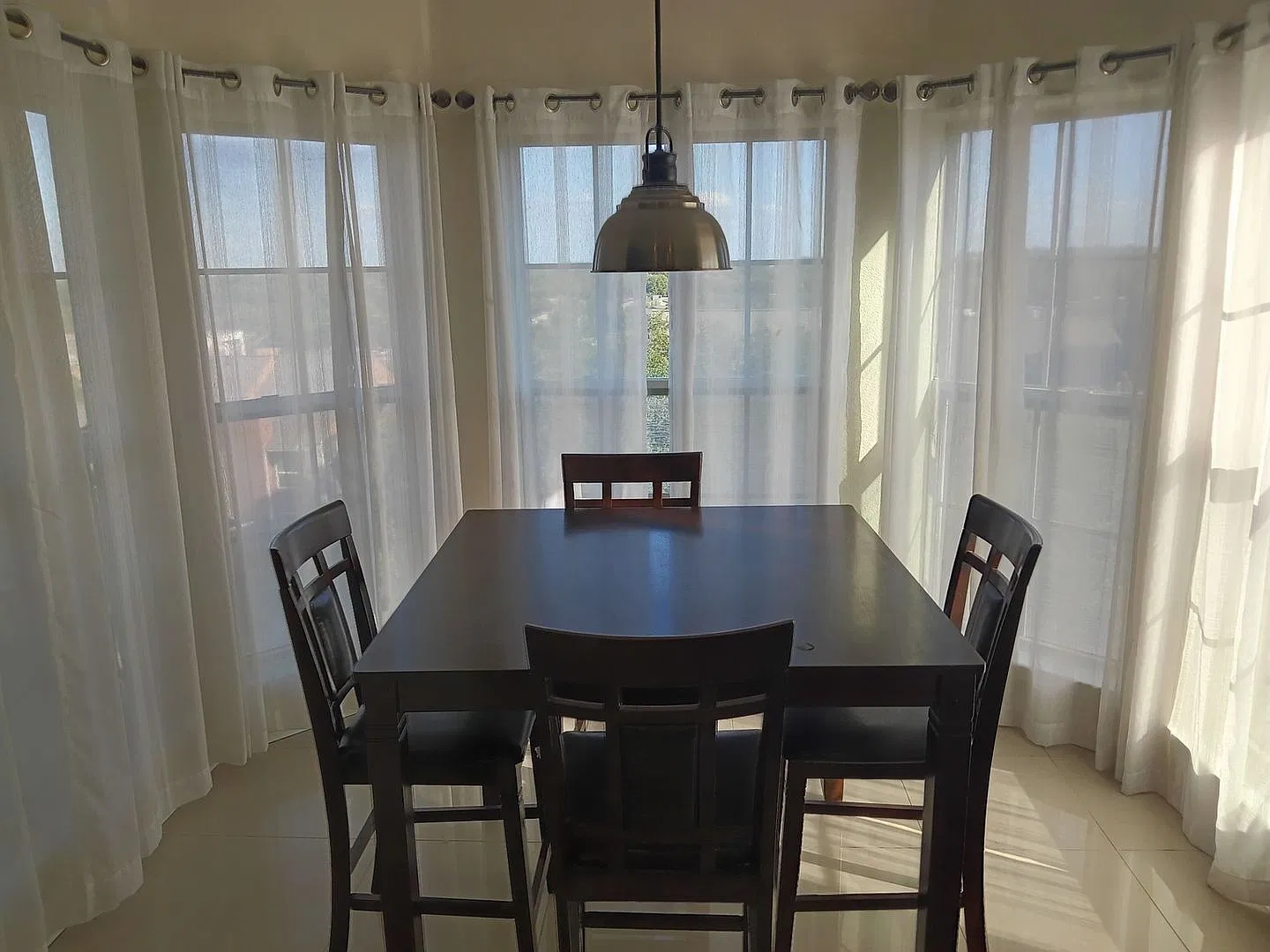 6810 Deatonhill Dr — Photo 2