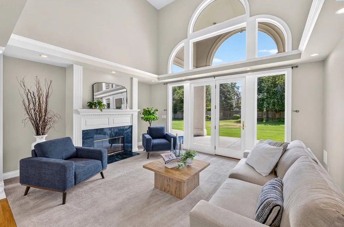 W 19th Ave, Kennewick — Photo 3