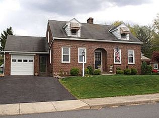 887 Pointview Ave, Ephrata, PA 17522