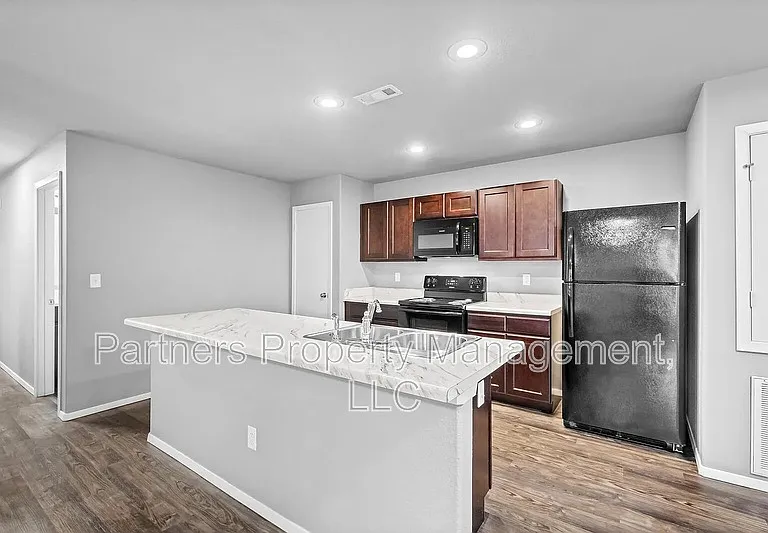 234 E Anabranch Ct #1 — Photo 6