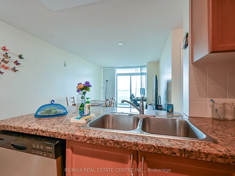 4900 Glen Erin Dr #1611 — Photo 11