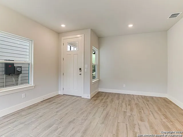 16011 Babcock Rd — Photo 3