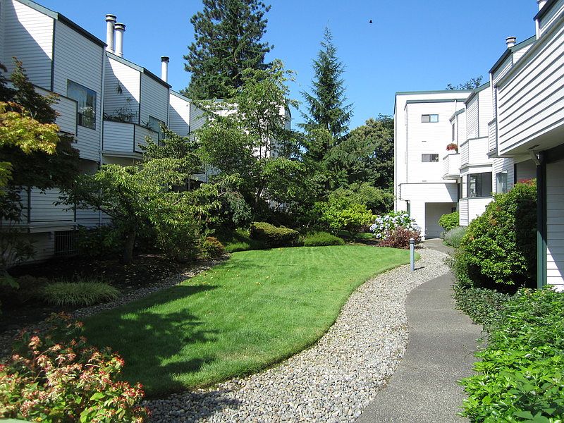 1st image of 21937 7th Ave S APT 220