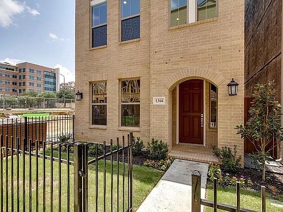 2nd image of 1366 Branchwood Pl