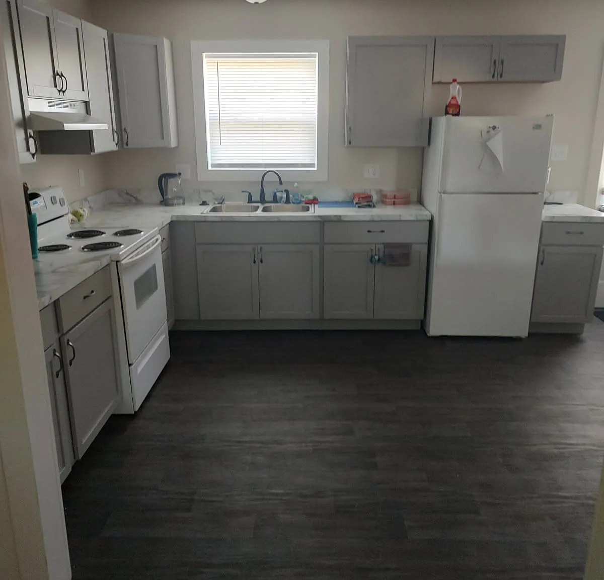 3 bed, $1,350 — Photo 2