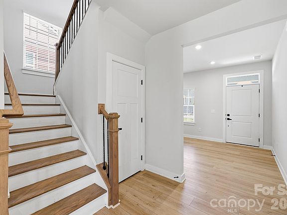 5th image of 3099 Mancini Rd
