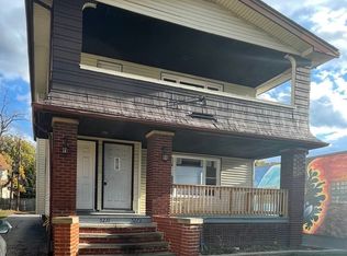 5273 Pearl Rd, Parma, OH 44129